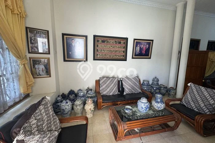 Ready to Use! Premium House LT 392m2 Desain Modern di Maguwoharjo Ready to Use! Premium House LT 392m2 Desain Modern di Maguwoharjo