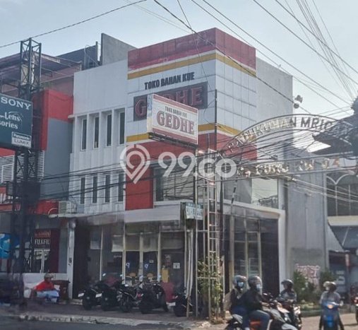 Disewakan Ruko komersial di Sleman luas bangunan 150m2 Disewakan Ruko komersial di Sleman luas bangunan 150m2