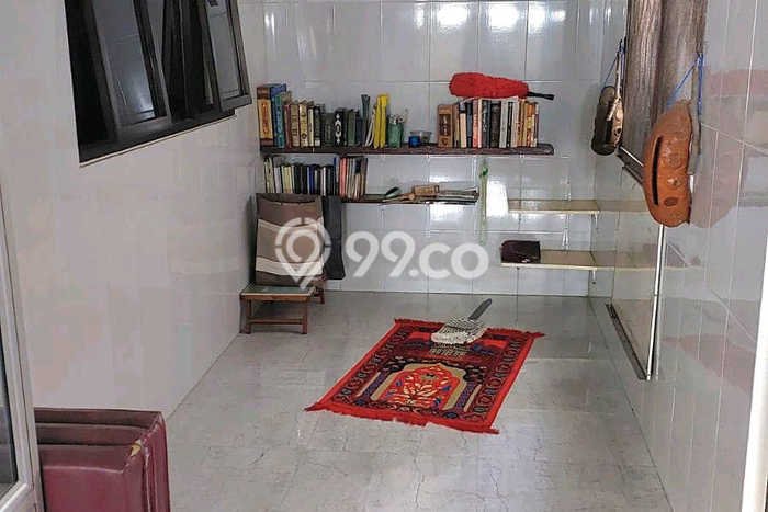 Jual Rumah Bagus Siap Huni LB 180m2 di Mulyorejo, Surabaya Jual Rumah Bagus Siap Huni LB 180m2 di Mulyorejo, Surabaya