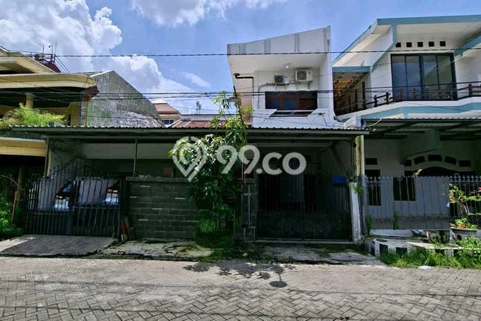Hot Offer Hunian Mewah Ideal dan Luas di Sukolilo, Surabaya Hot Offer Hunian Mewah Ideal dan Luas di Sukolilo, Surabaya