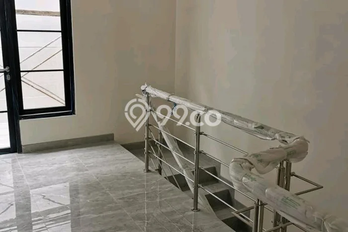 Dijual Rumah Strategis Bagus Punya 3 KT di Mulyorejo Surabaya SHM Dijual Rumah Strategis Bagus Punya 3 KT di Mulyorejo Surabaya SHM