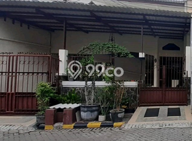 Jual Rumah Bagus Siap Huni LB 180m2 di Mulyorejo, Surabaya Jual Rumah Bagus Siap Huni LB 180m2 di Mulyorejo, Surabaya