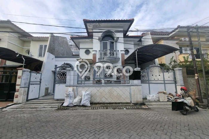 Dijual Rumah Mewah Exclusive di Mulyorejo, Surabaya Dijual Rumah Mewah Exclusive di Mulyorejo, Surabaya
