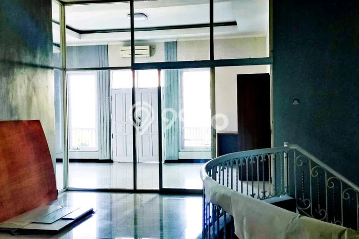 Siap Huni Rumah Mewah 4 Kamar di Gubeng Dekat ke Mana Saja Siap Huni Rumah Mewah 4 Kamar di Gubeng Dekat ke Mana Saja