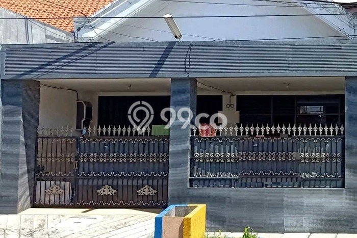 Jual Rumah Strategis Bagus Punya 2 KT di Tambaksari Surabaya - Jual Rumah Strategis Bagus Punya 2 KT di Tambaksari Surabaya -