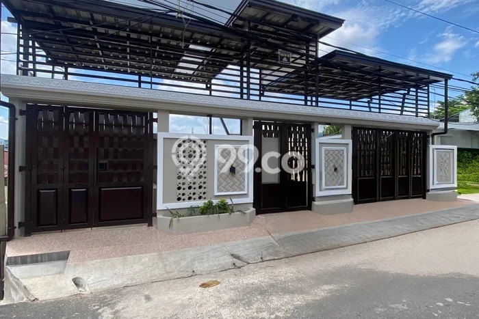 Lokasi terbaik! Rumah siap huni disewakan di Batam Kota LB 160m2 Lokasi terbaik! Rumah siap huni disewakan di Batam Kota LB 160m2