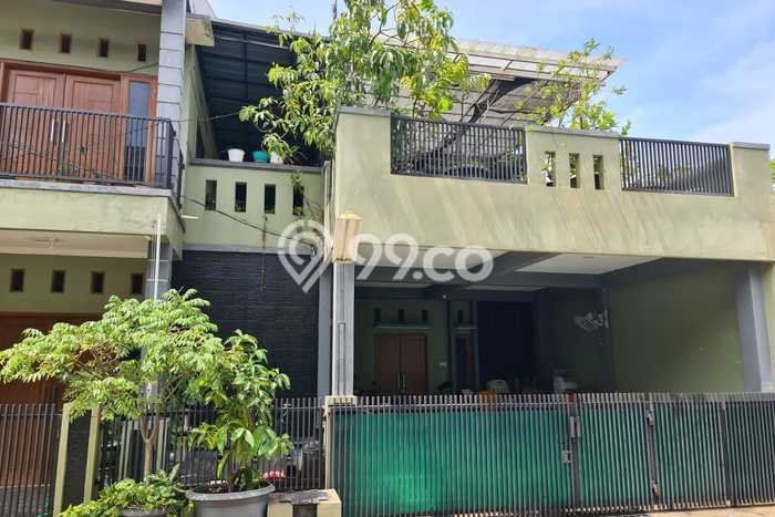 For Sale Rumah 5 Kamar Lokasi Strategis Nyaman dan Strategis di Bekasi Timur For Sale Rumah 5 Kamar Lokasi Strategis Nyaman dan Strategis di Bekasi Timur