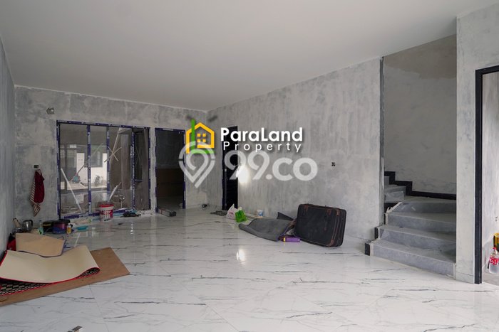 Rumah Elit Modern Siap Huni di Meruya Jakarta Barat Rumah Elit Modern Siap Huni di Meruya Jakarta Barat