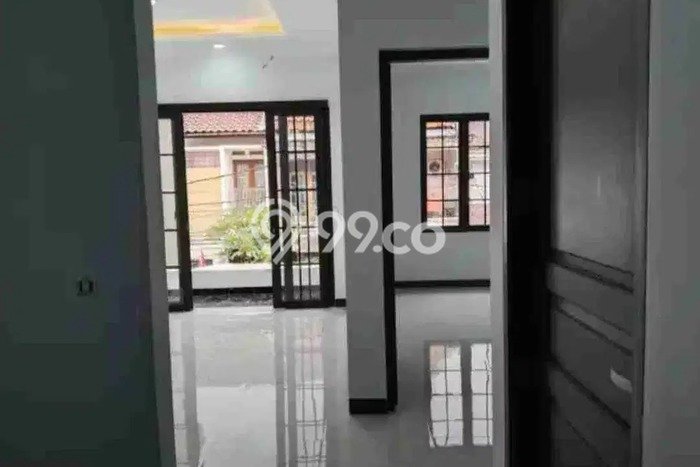 Dijual Hunian Rumah Terawat 4 KT di Pondok Kelapa, Jakarta Timur Dijual Hunian Rumah Terawat 4 KT di Pondok Kelapa, Jakarta Timur