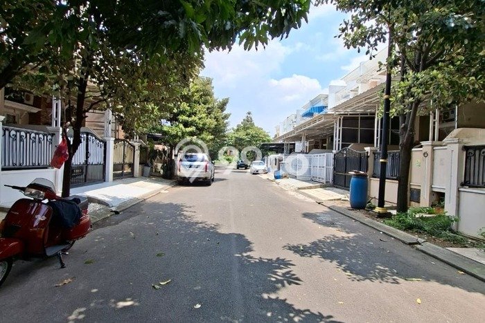 Hunian Cantik Minimalis Lb 200m2 di Cakung, Jakarta Timur Hunian Cantik Minimalis Lb 200m2 di Cakung, Jakarta Timur