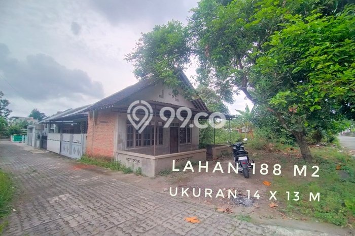 Tanah Kosong Dijual di Sleman dengan Area 188m2 Tanah Kosong Dijual di Sleman dengan Area 188m2