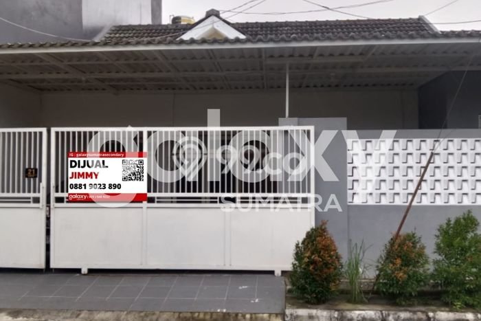 For Sale Rumah 4 Kamar Lokasi Ideal Bagus dan Strategis di Waru For Sale Rumah 4 Kamar Lokasi Ideal Bagus dan Strategis di Waru