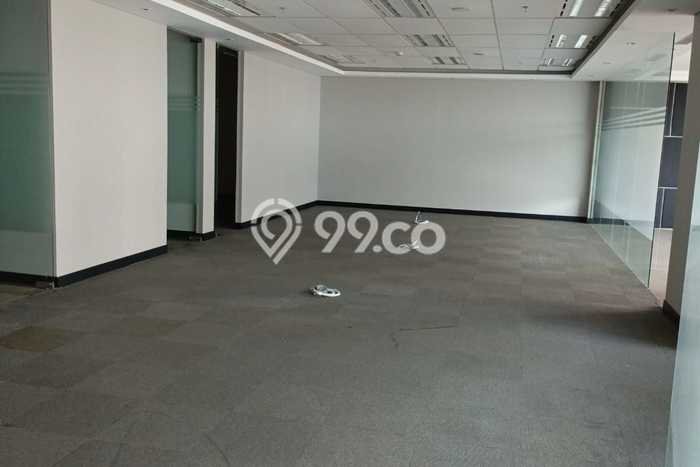 Disewakan Kantor di Kawasan Ramai TB Simatupang Luas 488m2 Disewakan Kantor di Kawasan Ramai TB Simatupang Luas 488m2