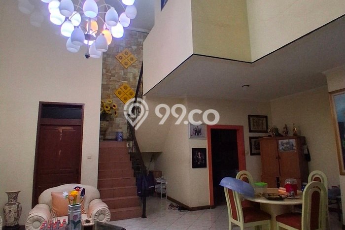 Rumah Elit Modern Tanpa Renovasi di Buah Batu Bandung Rumah Elit Modern Tanpa Renovasi di Buah Batu Bandung