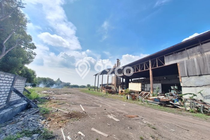 Unit Gudang disewakan di Manyar Gresik dengan LT 23500m2 / LB 9000m2 Unit Gudang disewakan di Manyar Gresik dengan LT 23500m2 / LB 9000m2
