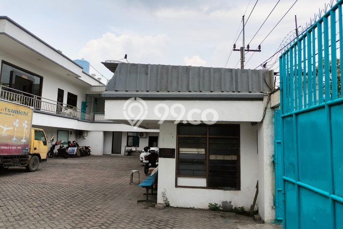 Disewakan Gudang di Kawasan Ramai Margomulyo Luas 3000m2 Disewakan Gudang di Kawasan Ramai Margomulyo Luas 3000m2