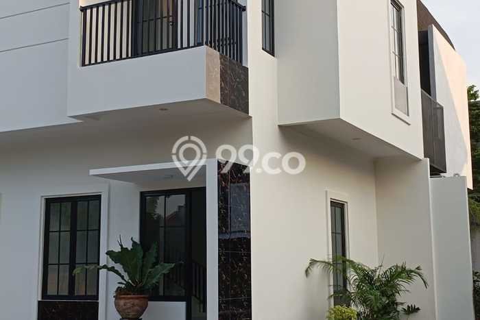 Rumah Luas Asri 4 KT Siap Huni di BSD Nusaloka Tangerang Rumah Luas Asri 4 KT Siap Huni di BSD Nusaloka Tangerang