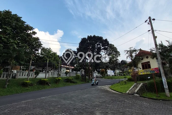 Unit Ruko Disewa Lokasi Banyumanik, Semarang Spesifikasi Luas Bangunan 112m2 Unit Ruko Disewa Lokasi Banyumanik, Semarang Spesifikasi Luas Bangunan 112m2
