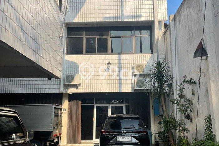 Unit Ruko Dijual di Krembangan Surabaya Luas Tanah 91m2, Luas Bangunan 273m2 Unit Ruko Dijual di Krembangan Surabaya Luas Tanah 91m2, Luas Bangunan 273m2