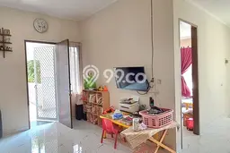 Hunian Elit LB 220m2 Siap Pakai Desain Elegan di Gading Serpong, Tangerang Hunian Elit LB 220m2 Siap Pakai Desain Elegan di Gading Serpong, Tangerang