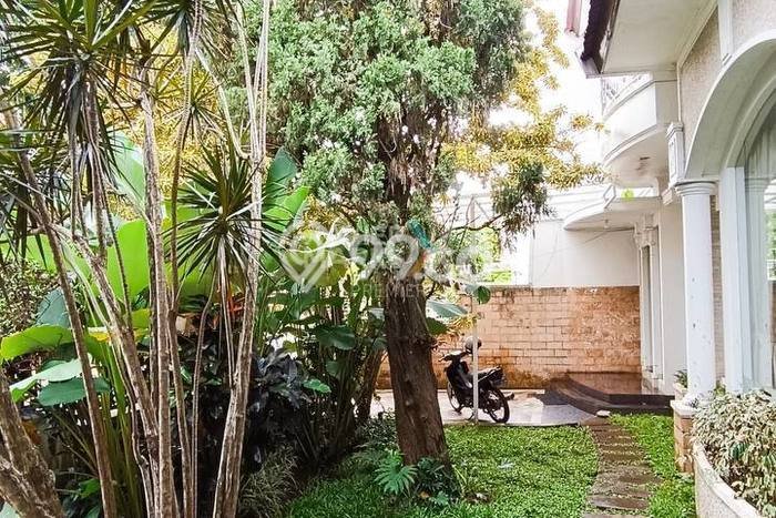 Jual Rumah Luas Megah Dengan View Eksklusif di Pulau-pulau, Malang Jual Rumah Luas Megah Dengan View Eksklusif di Pulau-pulau, Malang