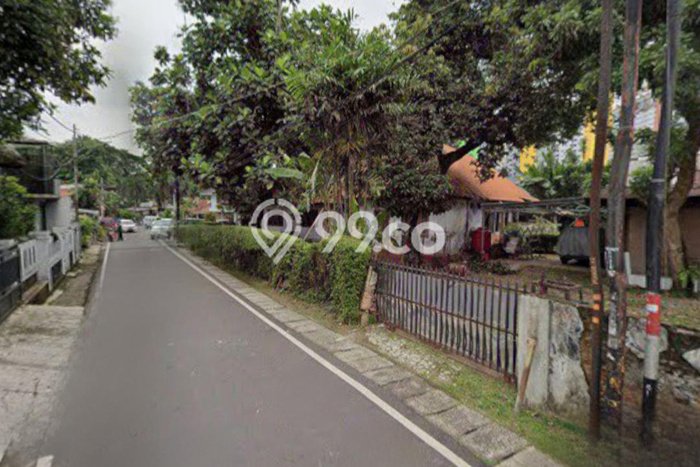 Ready to Use! Luxury House LT 1413m2 Desain Elegan di Pegangsaan Ready to Use! Luxury House LT 1413m2 Desain Elegan di Pegangsaan