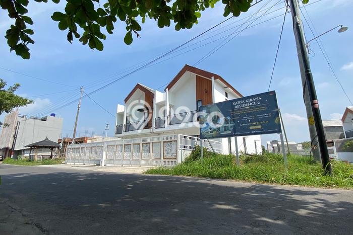 For Sale Rumah 2 Kamar Lokasi Ideal Bagus dan Strategis di Prambanan For Sale Rumah 2 Kamar Lokasi Ideal Bagus dan Strategis di Prambanan