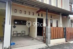 Rumah Modern Cantik 4 Kamar Bisa Langsung Pindah di Sewon Rumah Modern Cantik 4 Kamar Bisa Langsung Pindah di Sewon