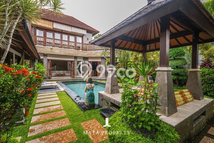 DIJUAL! Vila di , Area 400m2m², Posisi Strategis DIJUAL! Vila di , Area 400m2m², Posisi Strategis