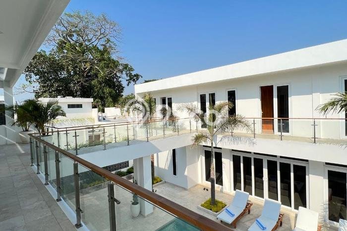 FOR SALE! Vila di , Luas 300m2m², Lokasi Premium FOR SALE! Vila di , Luas 300m2m², Lokasi Premium