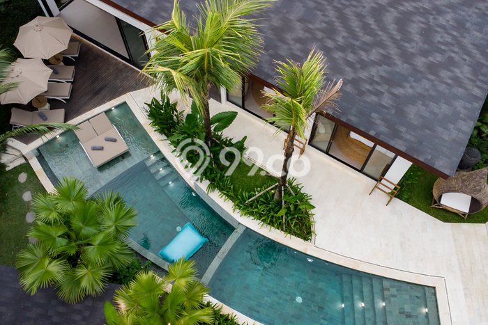 FOR SALE! Vila Kawasan , Luas 580m2m², Lokasi Premium FOR SALE! Vila Kawasan , Luas 580m2m², Lokasi Premium