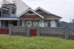 Ready to Use! Luxury House LT 363m2 Desain Modern di Balikpapan Baru Ready to Use! Luxury House LT 363m2 Desain Modern di Balikpapan Baru