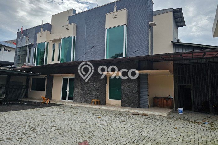 Disewakan Kantor komersial di Pasar Minggu luas bangunan 5151m2 Disewakan Kantor komersial di Pasar Minggu luas bangunan 5151m2