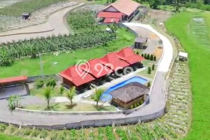 HARGA MENARIK! Vila Kawasan Bandongan, Dimensi 2580m2m², Area Premium dengan akses bagus HARGA MENARIK! Vila Kawasan Bandongan, Dimensi 2580m2m², Area Premium dengan akses bagus