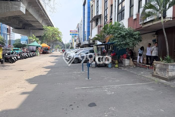 Ruko Komersial Dijual di Kelapa Gading Jakarta Utara LT 380m2 & LB 1100m2 Ruko Komersial Dijual di Kelapa Gading Jakarta Utara LT 380m2 & LB 1100m2