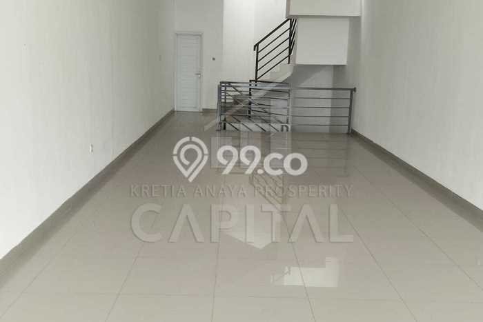 Dijual! Ruko di Holis Cigondewah Bandung LT 135m2 / LB 150m2 Kawasan Bisnis Dijual! Ruko di Holis Cigondewah Bandung LT 135m2 / LB 150m2 Kawasan Bisnis