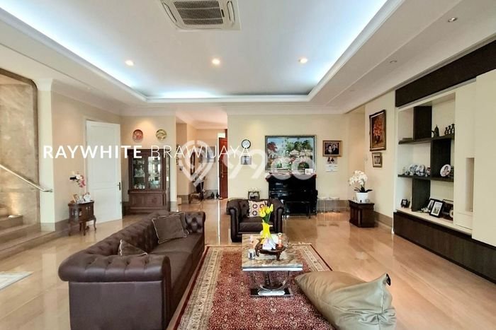 Hunian Modern Disewakan 7 Kamar di Kebayoran Baru Bisa Nego Hunian Modern Disewakan 7 Kamar di Kebayoran Baru Bisa Nego