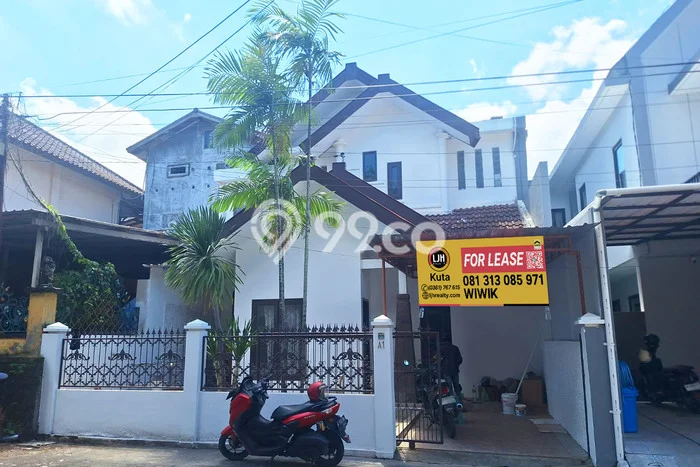 Sewa Rumah Murah di Kerobokan Badung Punya 4 KT Sewa Rumah Murah di Kerobokan Badung Punya 4 KT
