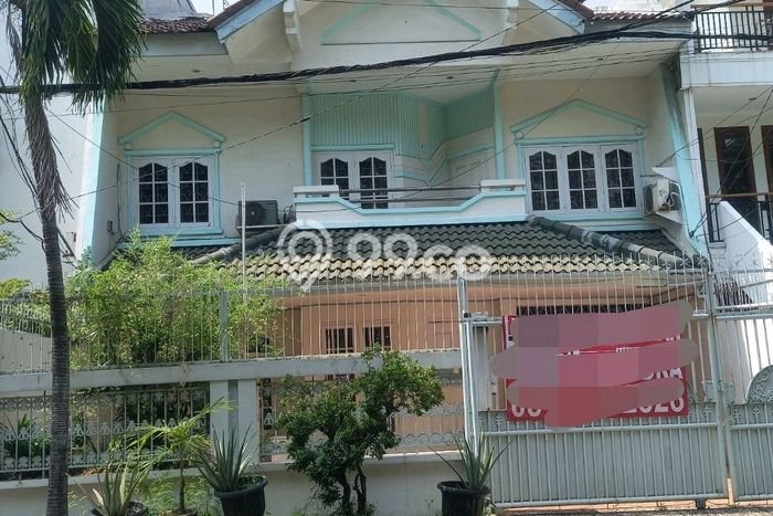Sewa Rumah Murah di Pluit Jakarta Utara dengan 6 Kamar Tidur Sewa Rumah Murah di Pluit Jakarta Utara dengan 6 Kamar Tidur