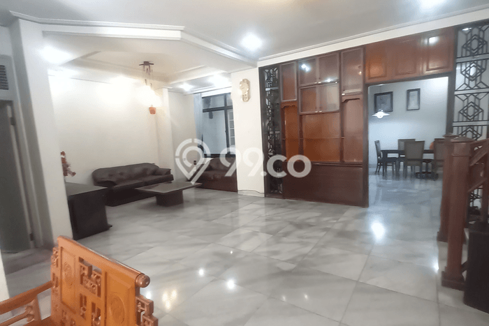 Sewa Rumah Murah di Pluit Jakarta Utara dengan 6 Kamar Tidur Sewa Rumah Murah di Pluit Jakarta Utara dengan 6 Kamar Tidur