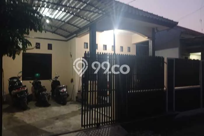 For Sale Rumah 2 Kamar Lokasi Strategis Bagus dan Strategis di Tengah Tani For Sale Rumah 2 Kamar Lokasi Strategis Bagus dan Strategis di Tengah Tani