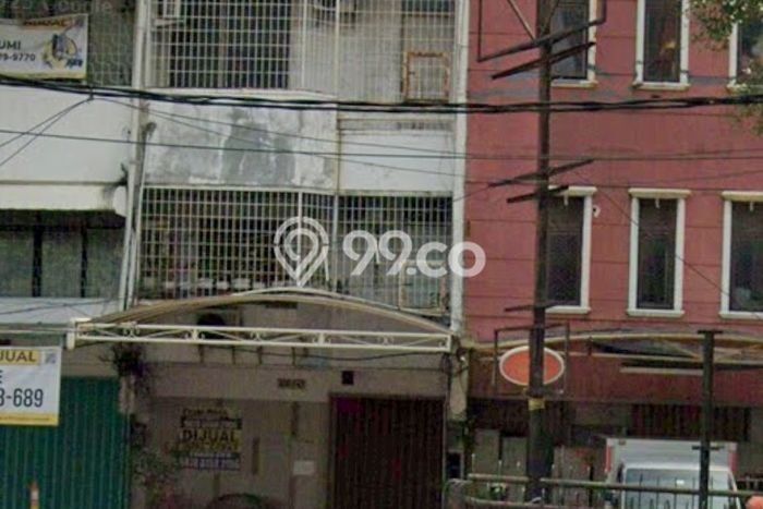 Ruko Disewa di Jakarta Barat dengan LB 270m2 Area Komersial Ramai Ruko Disewa di Jakarta Barat dengan LB 270m2 Area Komersial Ramai