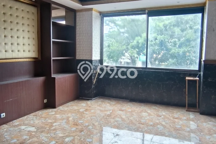 Disewakan Ruko di Kawasan Ramai Graha Raya Bintaro Luas 225m2 Disewakan Ruko di Kawasan Ramai Graha Raya Bintaro Luas 225m2