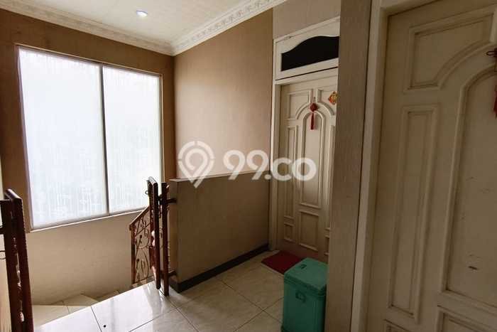 Hunian Eksklusif Dijual LT 174m2 di Cipondoh, Tangerang Hunian Eksklusif Dijual LT 174m2 di Cipondoh, Tangerang