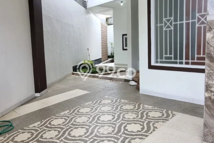 Dijual Rumah Mewah Elegan Dengan View Eksklusif di Poris, Tangerang Dijual Rumah Mewah Elegan Dengan View Eksklusif di Poris, Tangerang