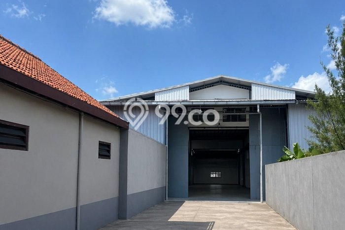 Lokasi Strategis! Dijual Gudang Bisnis di Asemrowo, Surabaya Kondisi Baik Lokasi Strategis! Dijual Gudang Bisnis di Asemrowo, Surabaya Kondisi Baik