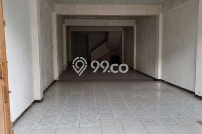 Ruko disewakan lokasi strategis Gubeng Surabaya 360m2 Ruko disewakan lokasi strategis Gubeng Surabaya 360m2