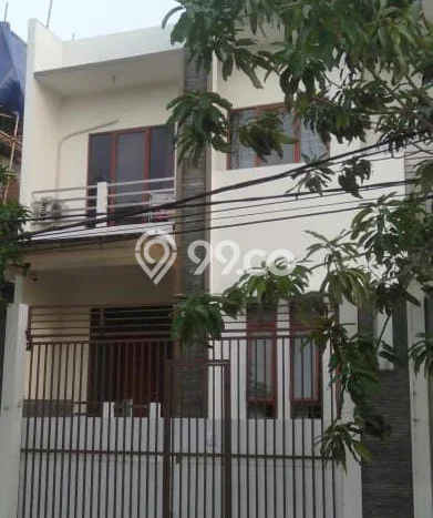 Jual Rumah Luas Megah Dengan View Eksklusif di Taman Palem, Jakarta Barat Jual Rumah Luas Megah Dengan View Eksklusif di Taman Palem, Jakarta Barat