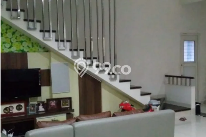 Jual Rumah Luas Megah Dengan View Eksklusif di Taman Palem, Jakarta Barat Jual Rumah Luas Megah Dengan View Eksklusif di Taman Palem, Jakarta Barat