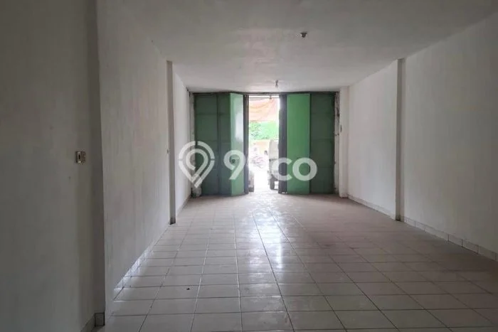 FOR SALE! Ruko di Curug Tangerang, LT 131m2, LB 136m2 FOR SALE! Ruko di Curug Tangerang, LT 131m2, LB 136m2